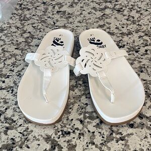 Sam & Libby Women's Floral White Sandals